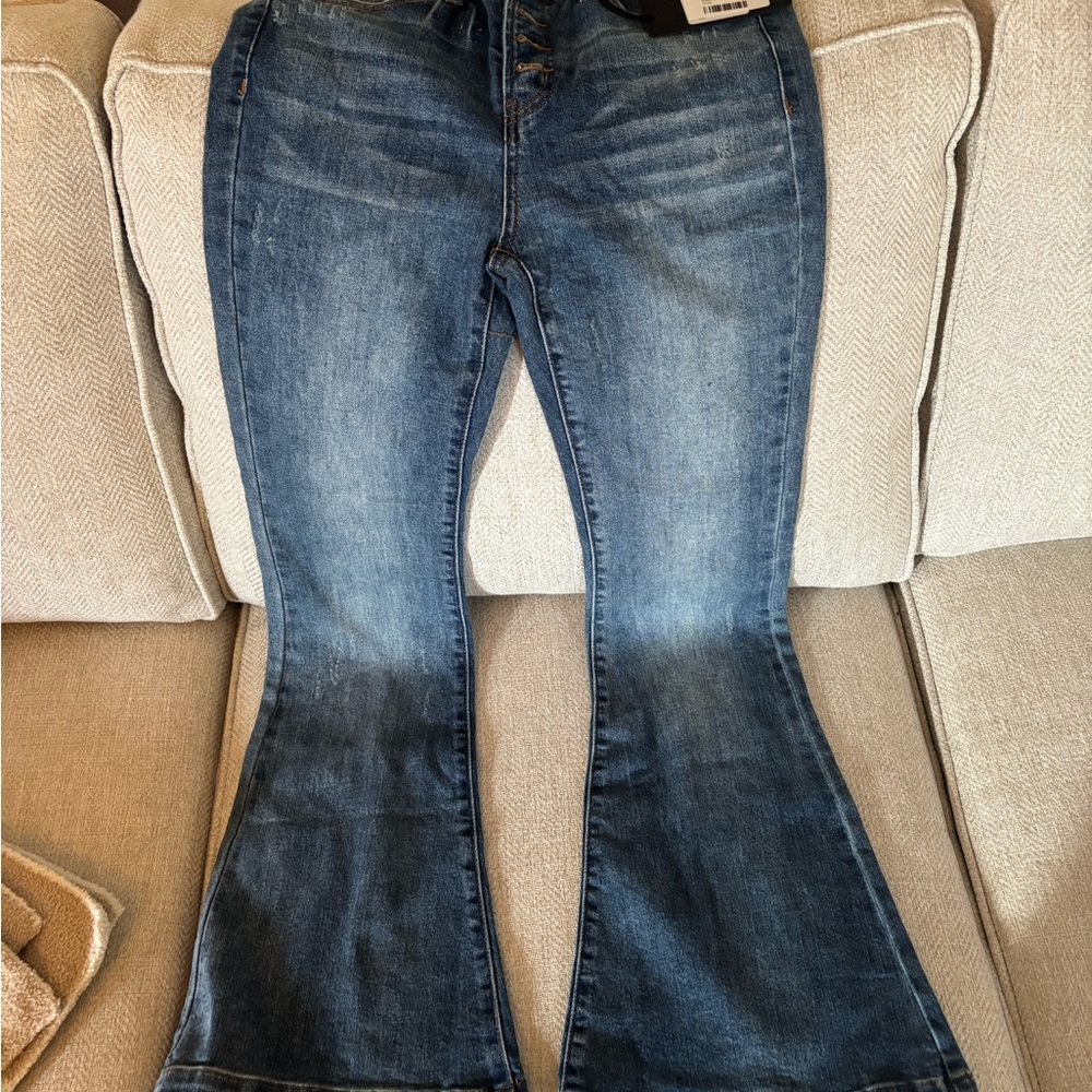 NWT Risen Flare Button Jeans 3/26